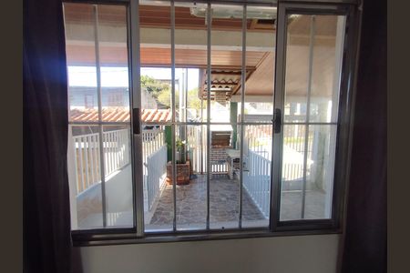Casa para alugar com 65m², 2 quartos e 1 vaga Casa para alugar com 65m², 2 quartos e 1 vagaVaranda