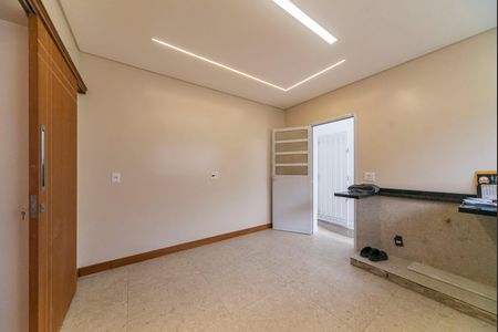 Casa para alugar com 250m², 3 quartos e 4 vagas Casa para alugar com 250m², 3 quartos e 4 vagasCozinha