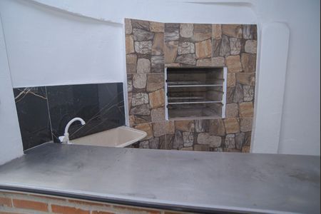 Casa para alugar com 65m², 2 quartos e 1 vagaChurrasqueira