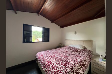 Casa de condomínio para alugar com 400m², 4 quartos e 5 vagasCasa de hóspedes