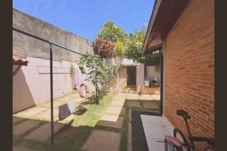 Casa de condomínio para alugar com 400m², 4 quartos e 5 vagas Casa de condomínio para alugar com 400m², 4 quartos e 5 vagasVista da Suíte 1