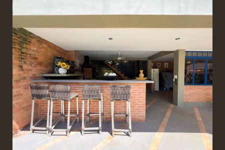 Casa de condomínio para alugar com 400m², 4 quartos e 5 vagas Casa de condomínio para alugar com 400m², 4 quartos e 5 vagasChurrasqueira