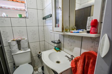 Banheiro de casa à venda com 2 quartos, 130m² em Jardim Santo Alberto, Santo André