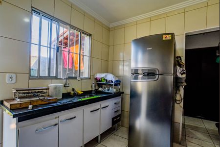 Casa à venda com 130m², 2 quartos e 2 vagasCozinha