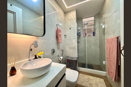 Apartamento à venda com 119m², 3 quartos e sem vagaSuíte - banheiro