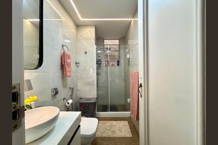 Apartamento à venda com 119m², 3 quartos e sem vagaSuíte - banheiro