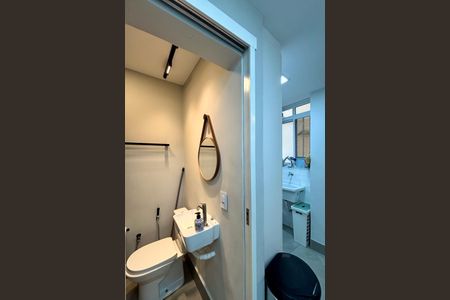 Apartamento à venda com 119m², 3 quartos e sem vagaÁrea de serviço - banheiro