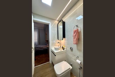 Apartamento à venda com 119m², 3 quartos e sem vagaSuíte - banheiro