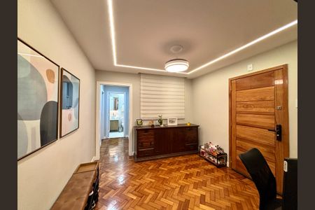 Apartamento à venda com 119m², 3 quartos e sem vagaHall de entrada 