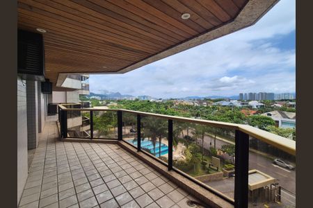 Varanda  de apartamento à venda com 4 quartos, 178m² em Barra da Tijuca, Rio de Janeiro
