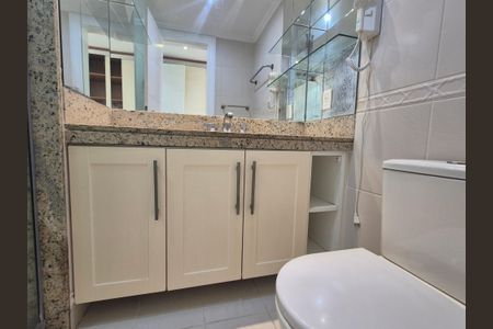 Apartamento à venda com 178m², 4 quartos e 2 vagasBanheiro suite 3