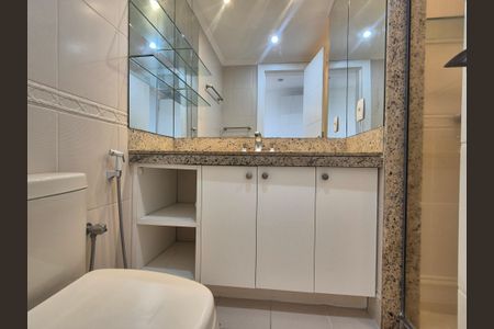 Apartamento à venda com 178m², 4 quartos e 2 vagasBanheiro Suíte 1 e 2