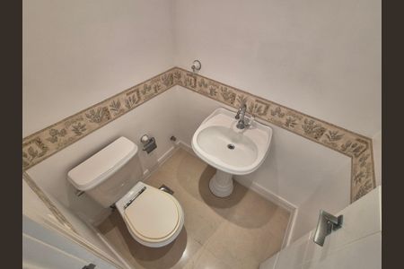 Apartamento à venda com 178m², 4 quartos e 2 vagasLavabo 