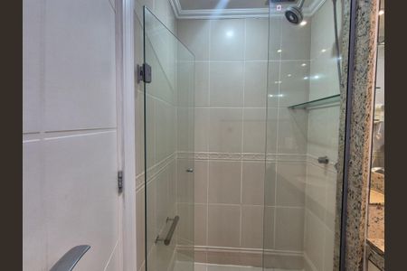 Apartamento à venda com 178m², 4 quartos e 2 vagasBanheiro suite 3