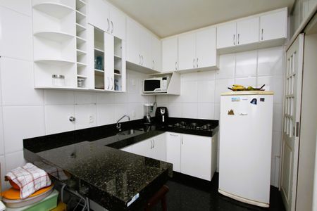Apartamento para alugar com 90m², 2 quartos e 1 vagaCozinha