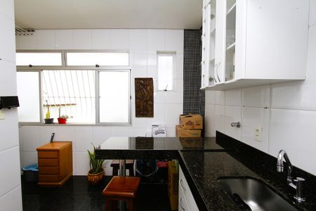 Apartamento para alugar com 90m², 2 quartos e 1 vagaCozinha