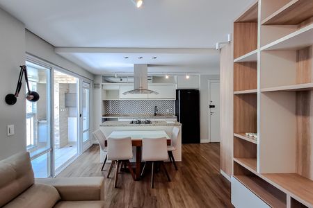 Apartamento à venda com 66m², 2 quartos e 2 vagasSala