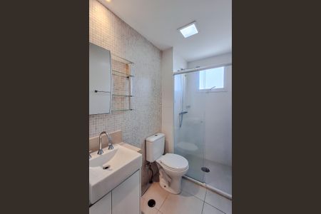 Apartamento à venda com 66m², 2 quartos e 2 vagasBanheiro da Suíte