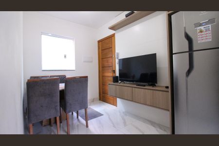 Sala/Cozinha de apartamento para alugar com 2 quartos, 45m² em Vila Antonieta, São Paulo