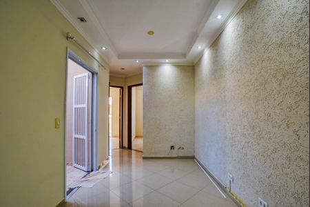 Sala de apartamento para alugar com 2 quartos, 39m² em Vila Linda, Santo André