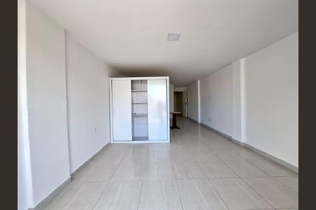 Sala/Quarto/Cozinha  de apartamento para alugar com 1 quarto, 35m² em Cidade Nova, Rio de Janeiro