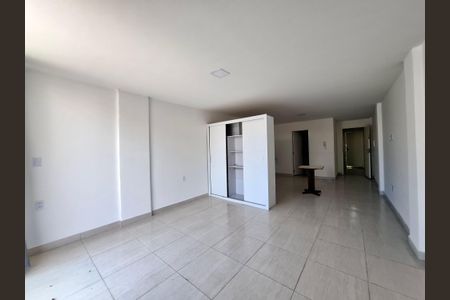 Sala/Quarto/Cozinha  de apartamento para alugar com 1 quarto, 35m² em Cidade Nova, Rio de Janeiro