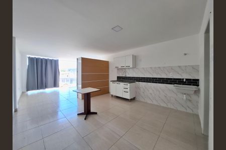 Sala/Quarto/Cozinha  de apartamento para alugar com 1 quarto, 35m² em Cidade Nova, Rio de Janeiro