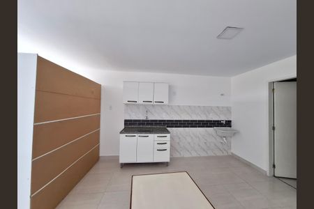 Sala/Quarto/Cozinha  de apartamento para alugar com 1 quarto, 35m² em Cidade Nova, Rio de Janeiro