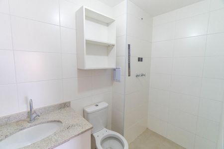 Banheiro de kitnet/studio à venda com 1 quarto, 26m² em Vila Santa Catarina, São Paulo