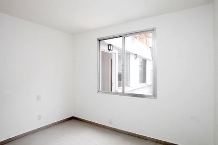 Quarto 2 de apartamento à venda com 2 quartos, 65m² em Rio Branco, Porto Alegre
