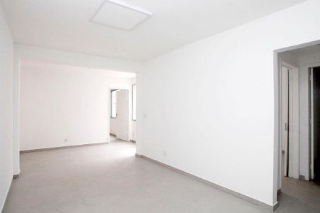 Sala de apartamento à venda com 2 quartos, 65m² em Rio Branco, Porto Alegre