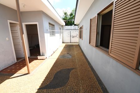Casa para alugar com 225m², 3 quartos e 2 vagasQuintal