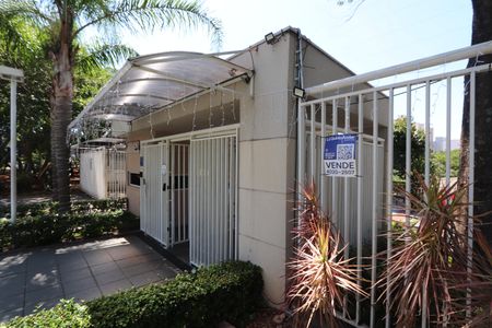 Apartamento para alugar com 45m², 2 quartos e 1 vagaEntrada