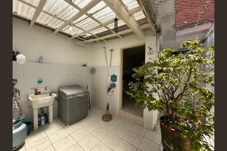 Casa à venda com 115m², 3 quartos e 1 vaga