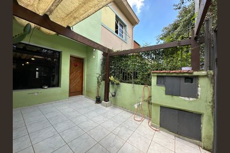 Casa à venda com 115m², 3 quartos e 1 vaga