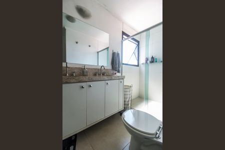 Apartamento à venda com 140m², 2 quartos e 2 vagasBanheiro da Suíte