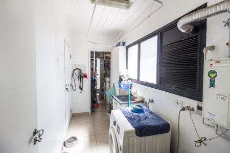 Apartamento à venda com 140m², 2 quartos e 2 vagasÁrea de Serviço