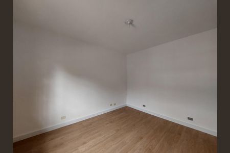 Casa para alugar com 347m², 3 quartos e 3 vagasSuíte 1