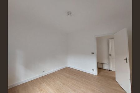 Casa para alugar com 347m², 3 quartos e 3 vagasSuíte 2