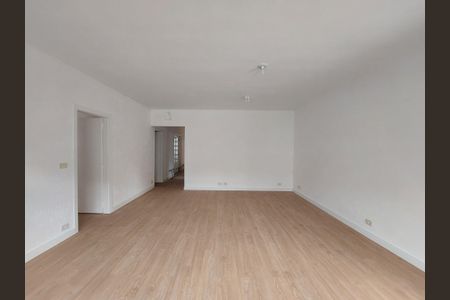 Casa para alugar com 347m², 3 quartos e 3 vagasSala