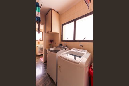 Apartamento à venda com 120m², 3 quartos e 2 vagasÁrea de Serviço