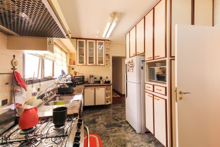 Apartamento à venda com 120m², 3 quartos e 2 vagasCozinha