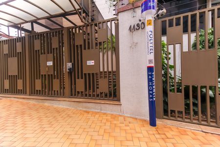 Apartamento à venda com 120m², 3 quartos e 2 vagasFachada