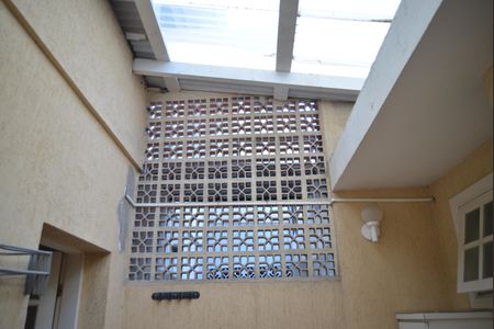 Casa à venda com 106m², 3 quartos e 1 vagaÁrea de Serviço