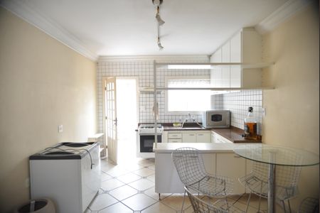 Casa à venda com 106m², 3 quartos e 1 vagaCozinha