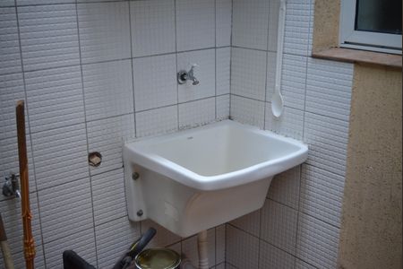 Casa à venda com 106m², 3 quartos e 1 vagaÁrea de Serviço