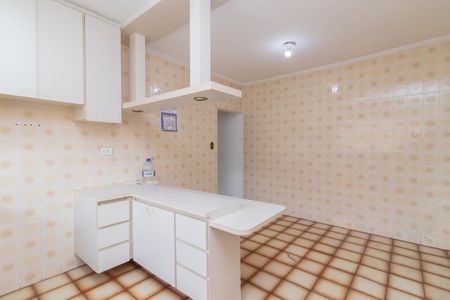 Casa para alugar com 120m², 4 quartos e 2 vagasCozinha