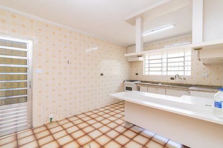 Casa para alugar com 120m², 4 quartos e 2 vagasCozinha