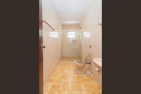 Casa para alugar com 120m², 4 quartos e 2 vagasBanheiro