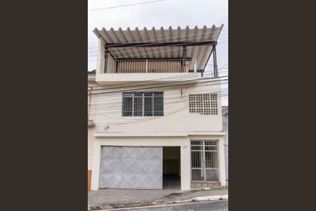 Casa para alugar com 120m², 4 quartos e 2 vagasFachada